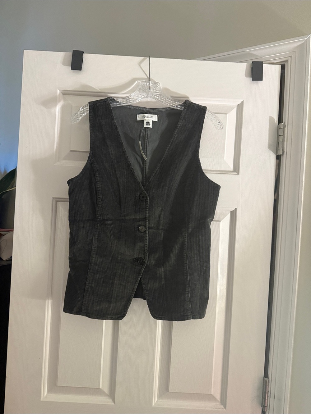 Madewell Dark Olive Sleeveless Button-Front Vest